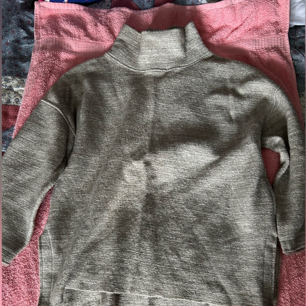 Gray Turtleneck Sweater with Ribbed Hem
